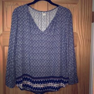 Old navy blue top